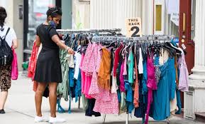 Second-Hand Fashion